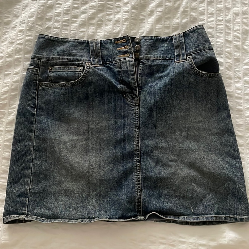 Retro denim mini skirt